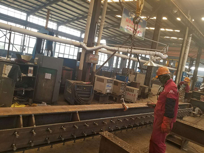 圓柱、箱型柱、十字形柱